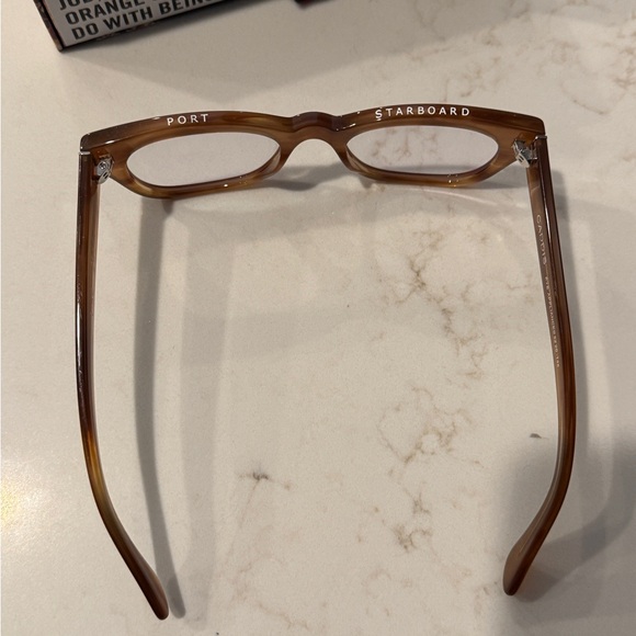 Caddis Miklos PROGRESSIVE 1.50 Readers in Polished Tabby - Picture 6 of 8